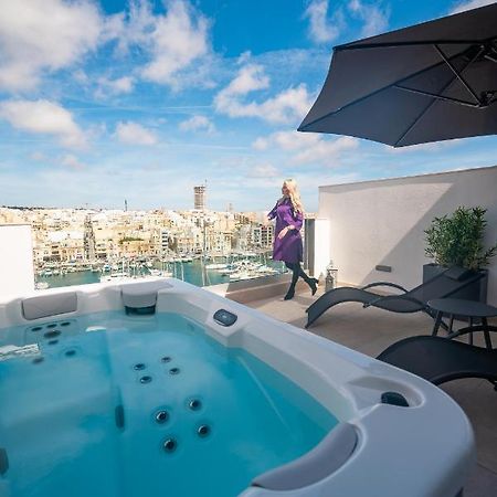 The Address Seafront Suites With Hot Tub Pietà Exteriör bild