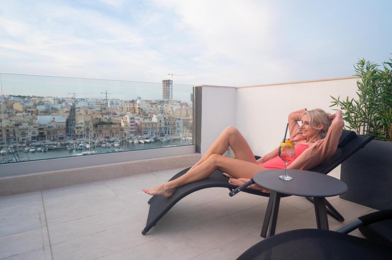 The Address Seafront Suites With Hot Tub Pietà Exteriör bild