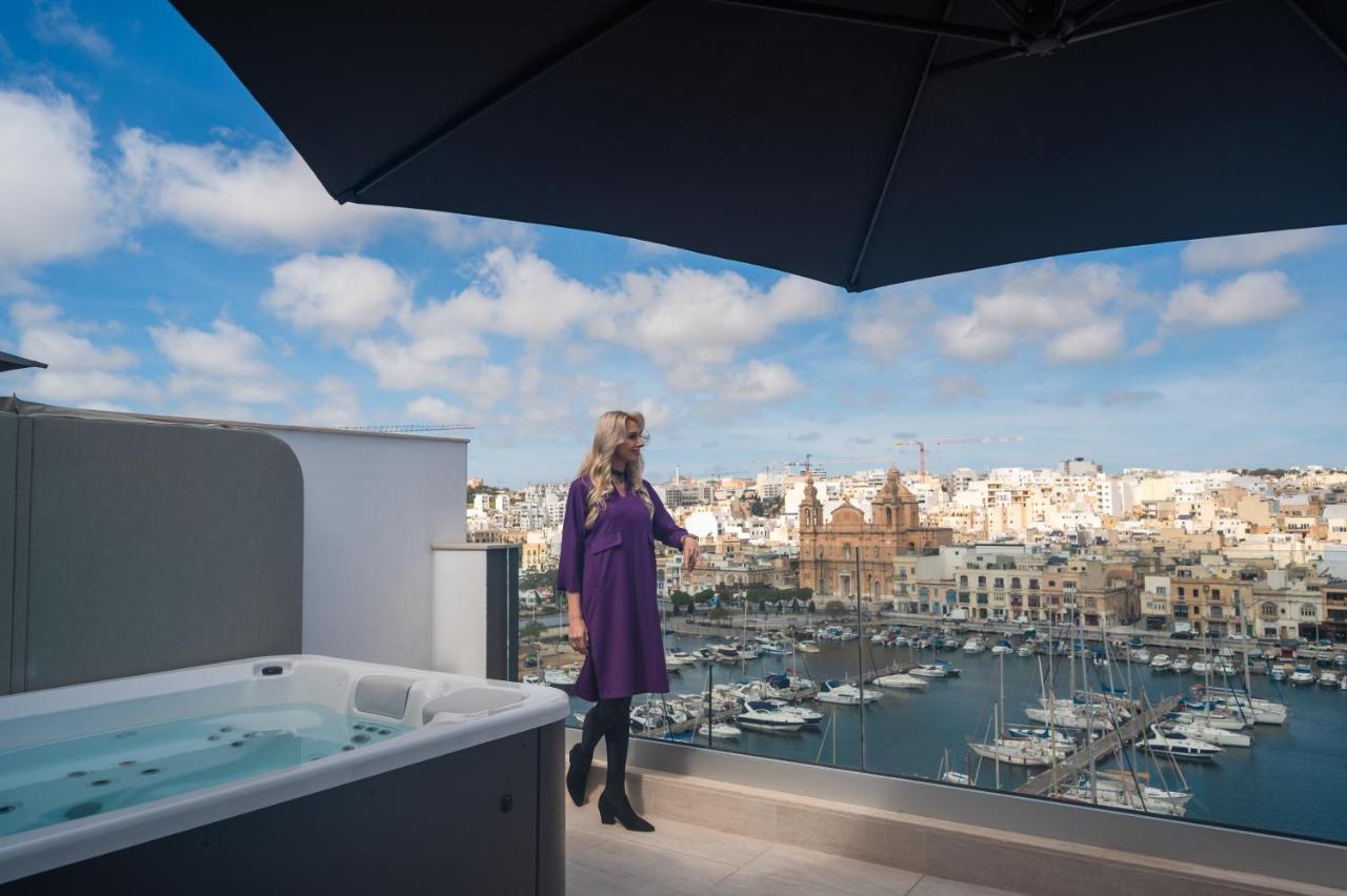 The Address Seafront Suites With Hot Tub Pietà Exteriör bild
