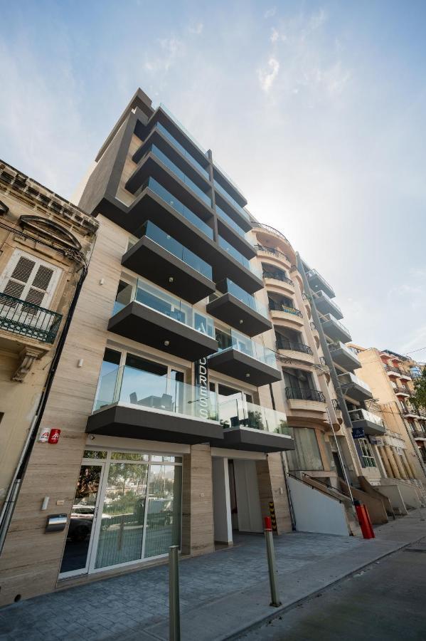 The Address Seafront Suites With Hot Tub Pietà Exteriör bild