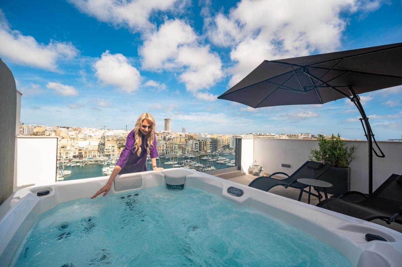 The Address Seafront Suites With Hot Tub Pietà Exteriör bild