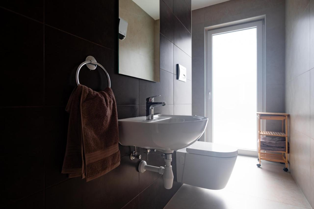 The Address Seafront Suites With Hot Tub Pietà Exteriör bild