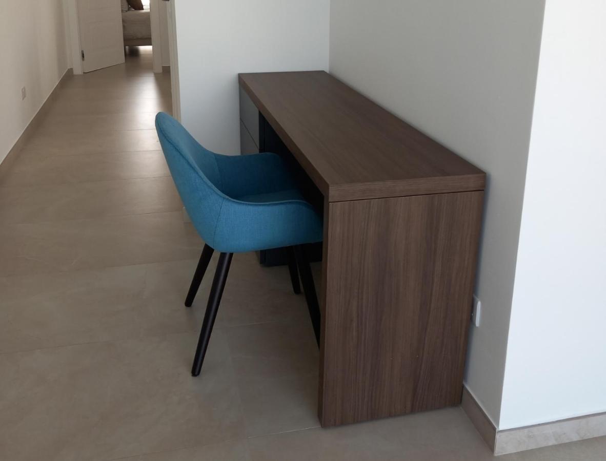 The Address Seafront Suites With Hot Tub Pietà Exteriör bild